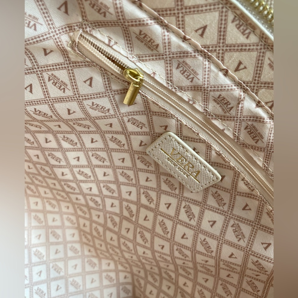 ๐
Vera Handbag/Shoulder Bag - Tote ๐
- Picture 9 of 12